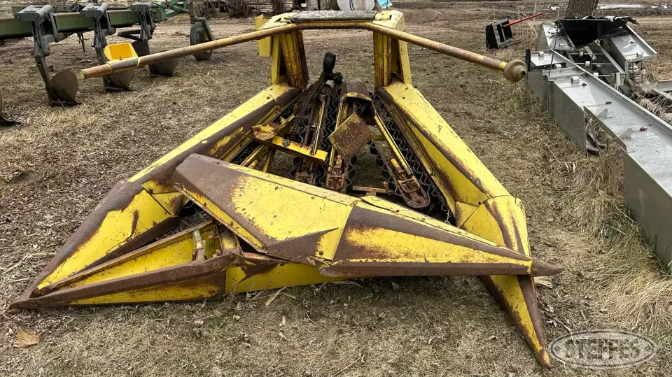 John Deere forage harvester head