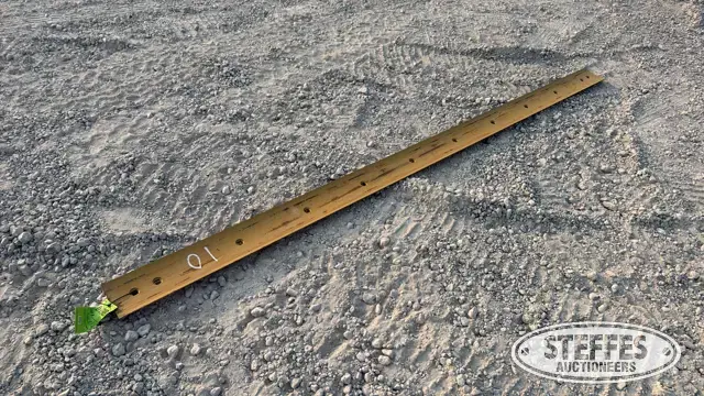 Steel cutting edge