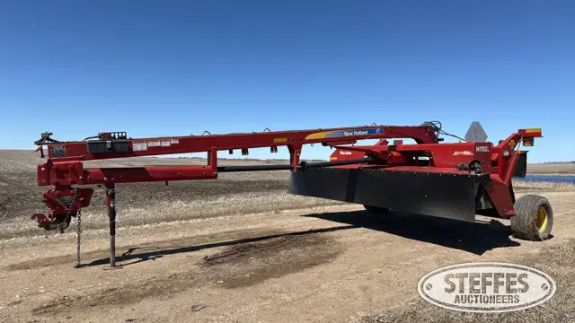 2010 New Holland H7450