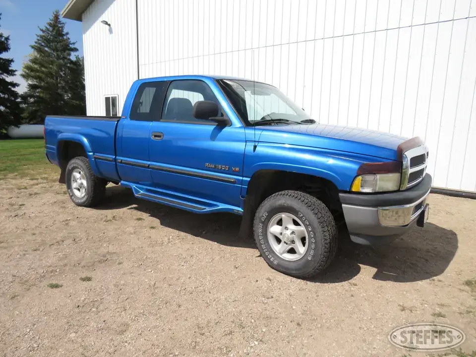 1999 Dodge Laramie SLT Half Ton Pickup