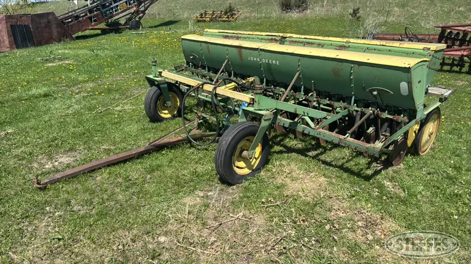 John Deere LL247A Press Drill