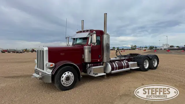 2009 Peterbilt 389