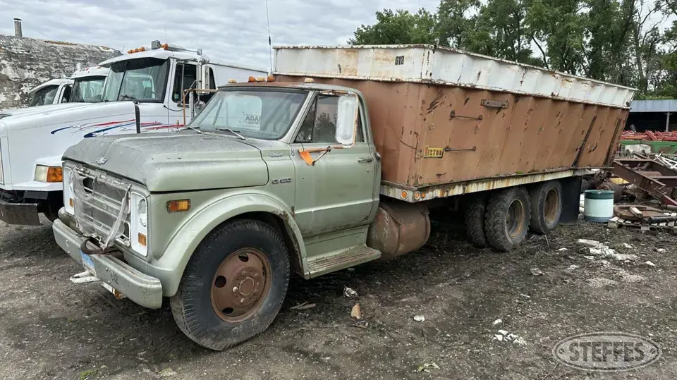 1969 Chevrolet C50 Tandem Boxed Truck
