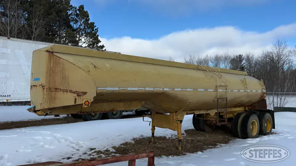 1963 Standard Steel Works A670D106 Water Wagon