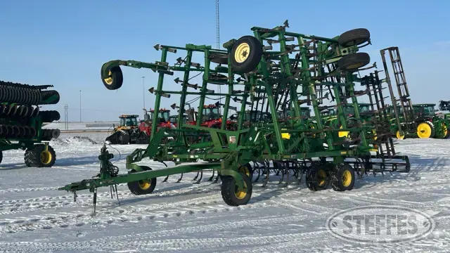 2006 John Deere 2210