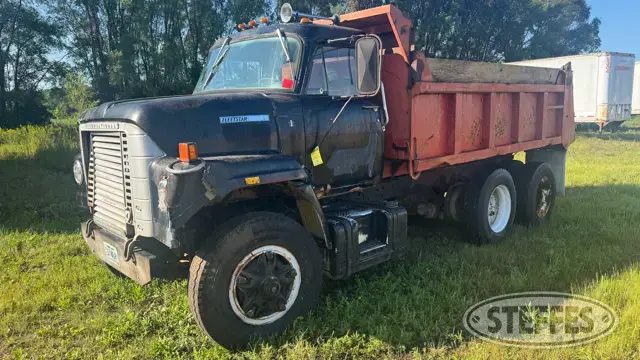 1974 International Fleetstar 2070A