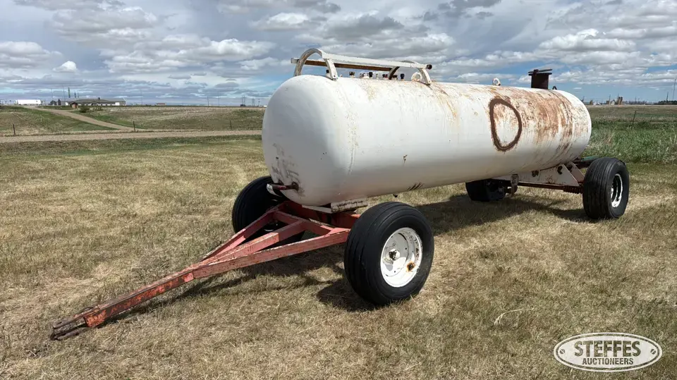 1,000 gal. portable water tank Tanks-Other