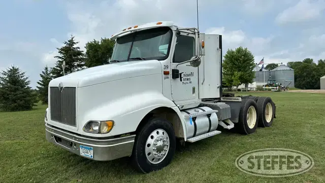 2004 International 9200i