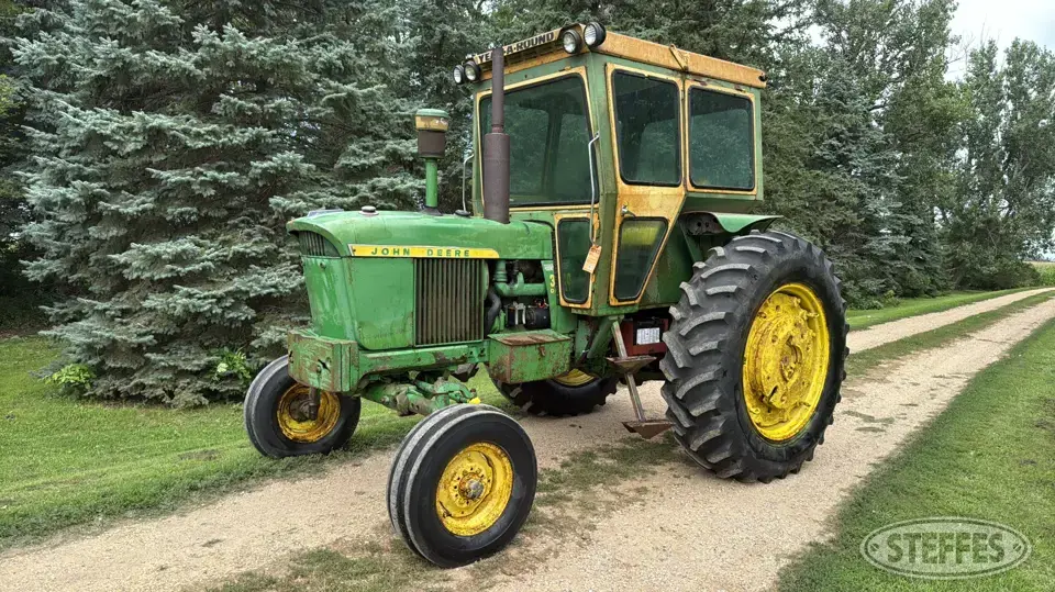 1967 John Deere 3020 2WD Tractor