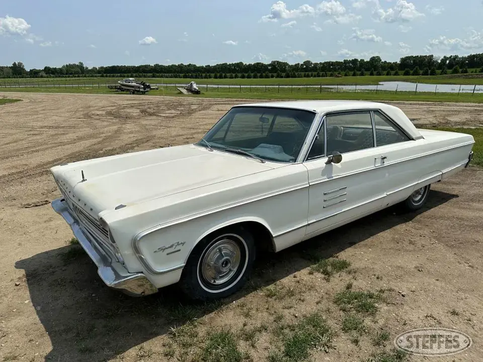 1966 Plymouth Sport Fury Commando Car