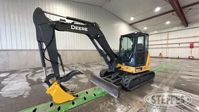 2017 John Deere 60G