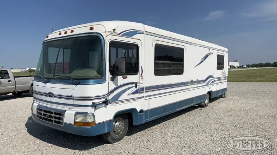 1995 Rexhal AerBus Motorhome