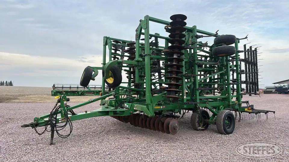 2010 John Deere 2310 Soil Finisher