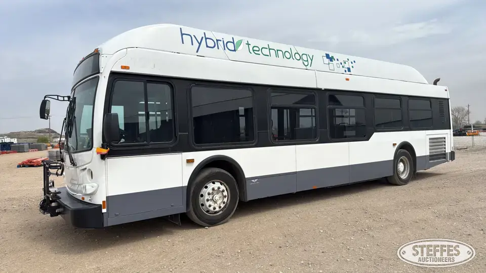 2011 New Flyer DE35LFR Bus