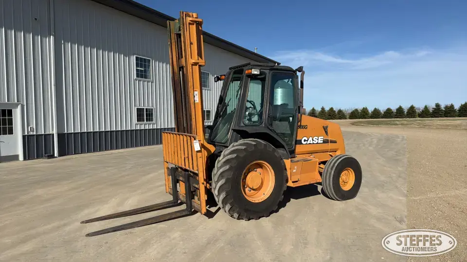 2012 Case 586G Rough Terrain Forklift