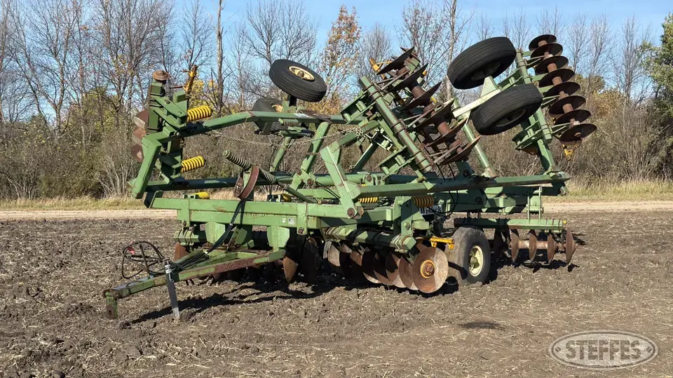 Wishek 842T Disc