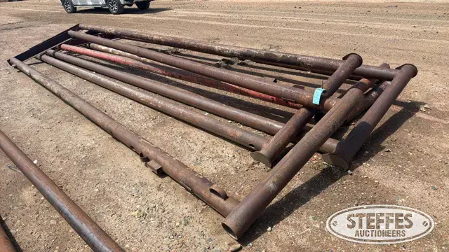 (5) Tank skids