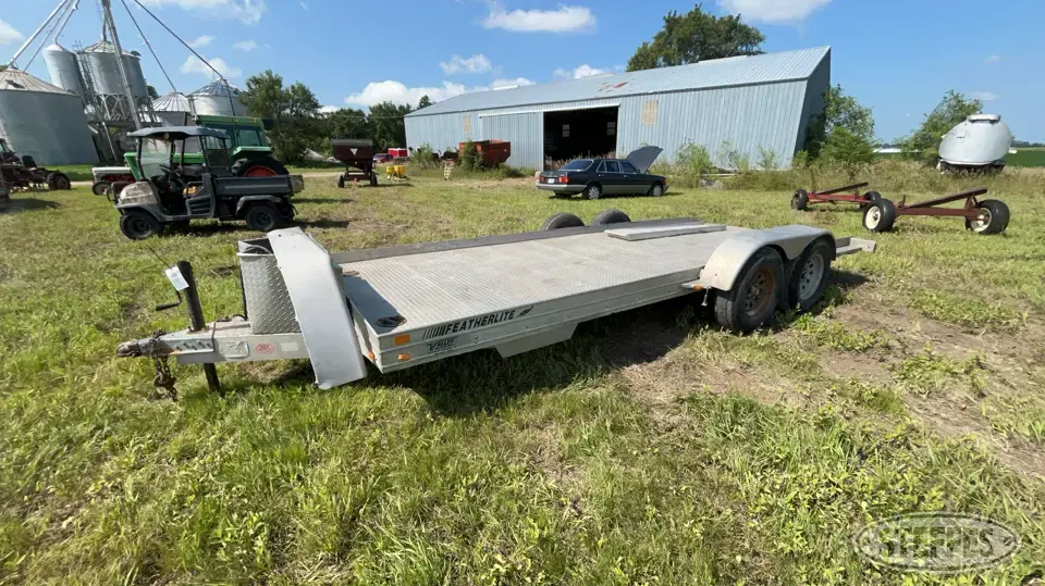 2000 Featherlite Flatbed Trailer