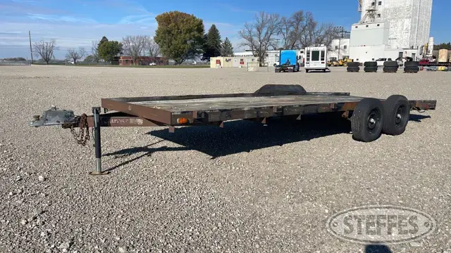 1999 Doolittle tandem axle equipment trailer
