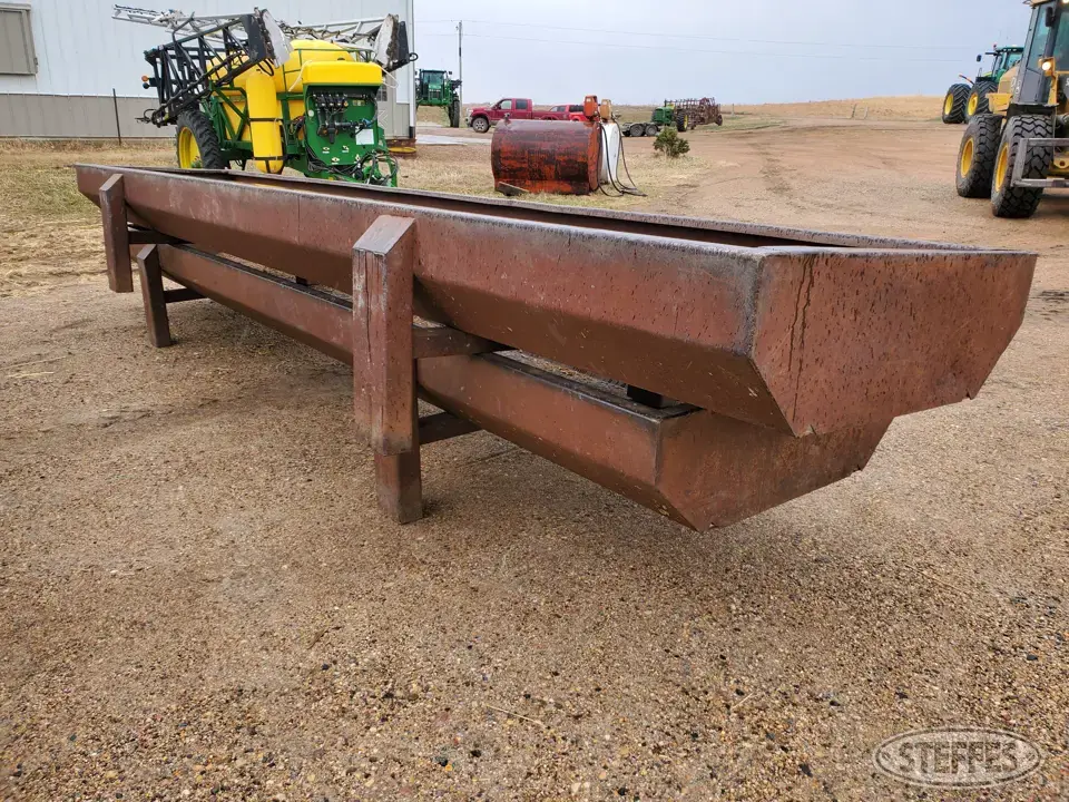 Werk-Weld Feeders and Bunk