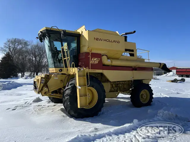 1993 New Holland TR96