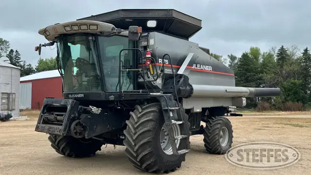 2005 Gleaner R75