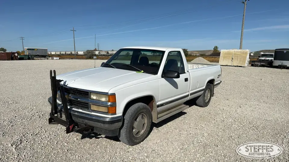1998 Chevrolet Silverado 1500 Half Ton Pickup