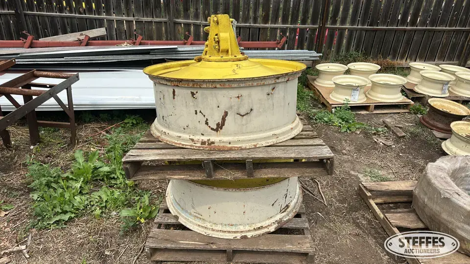 (2) Wheels Tractor-Implement Tire