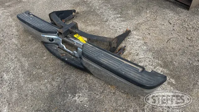 2002 Ford F-250 bumper
