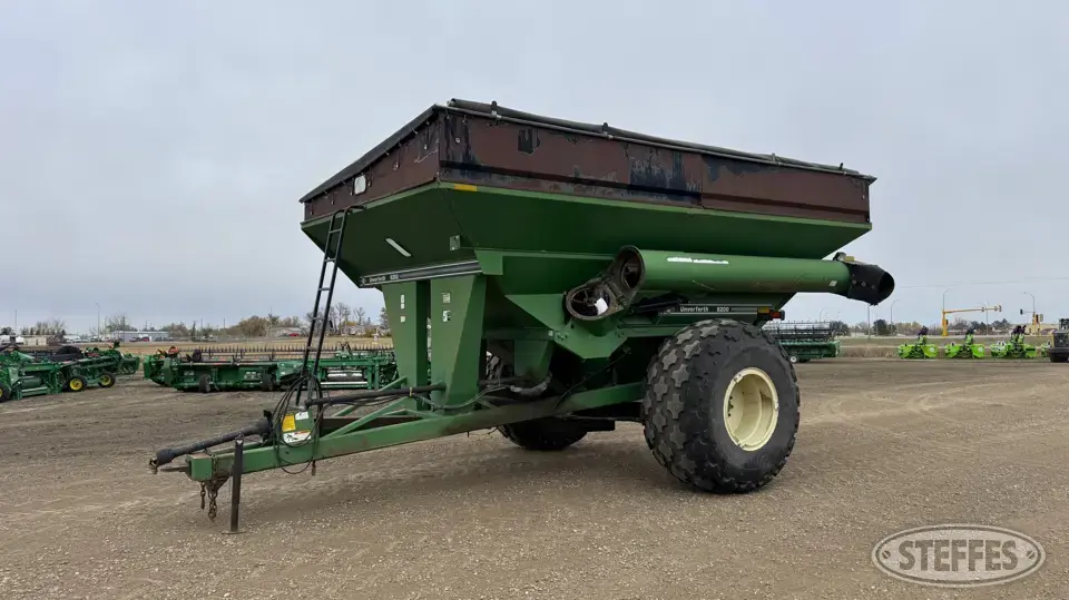 Unverferth 9200 Grain Cart