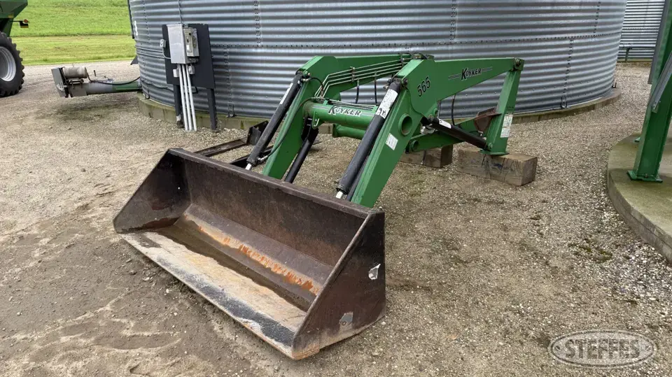 Koyker 565 Tractor Loaders and Attachment