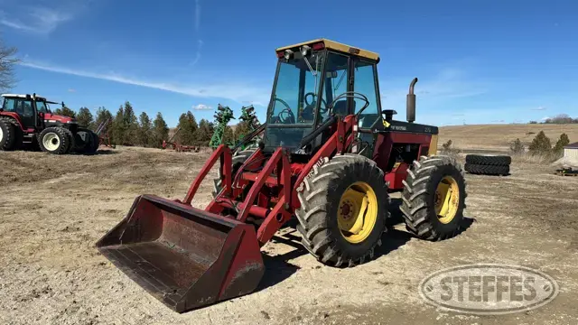 1988 Versatile 276