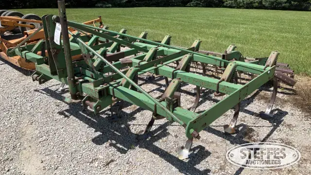 John Deere 1100