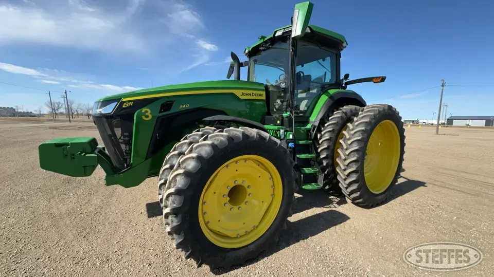 2022 John Deere 8R 340 MFWD Tractor