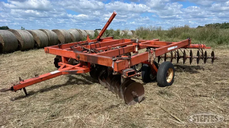 Allis-Chalmers 3300 Disc