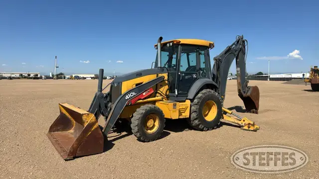 2015 Deere 410L