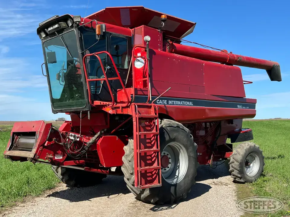 1992 Case IH 1680 Combine
