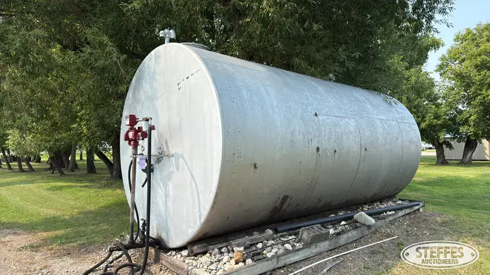 Approx. 8,500 gal. fuel tank