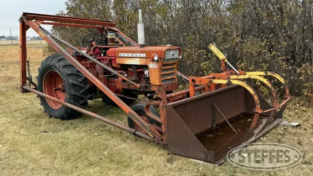 1962 Farmall 560
