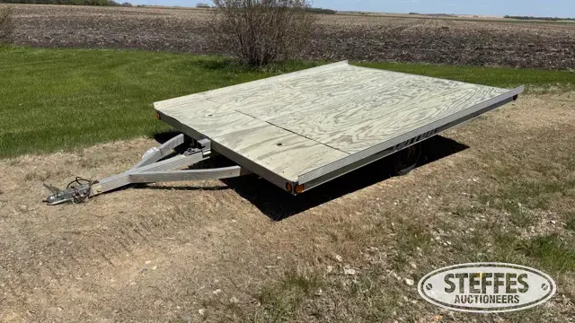 2000 Triton single axle snowmobile trailer