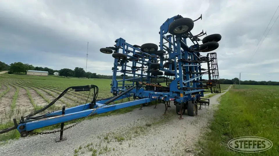 DMI TM-12 Field Cultivator