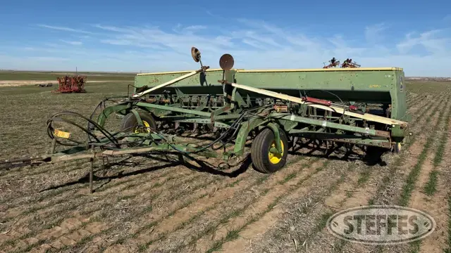 John Deere 9300
