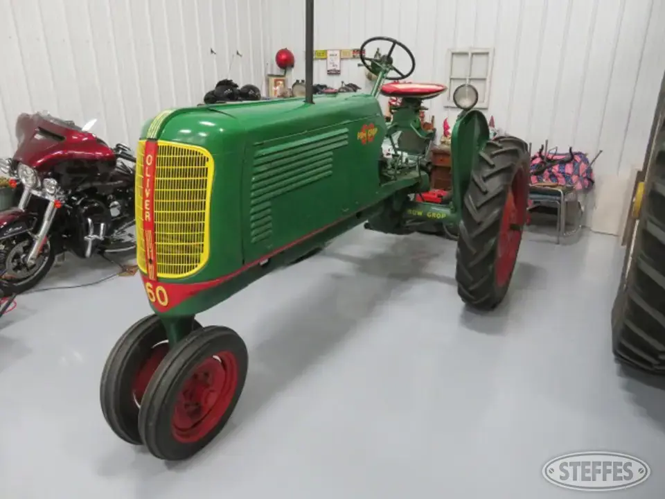 1947 Oliver Row Crop 60 Collectible Show Tractors-Stationary Engine