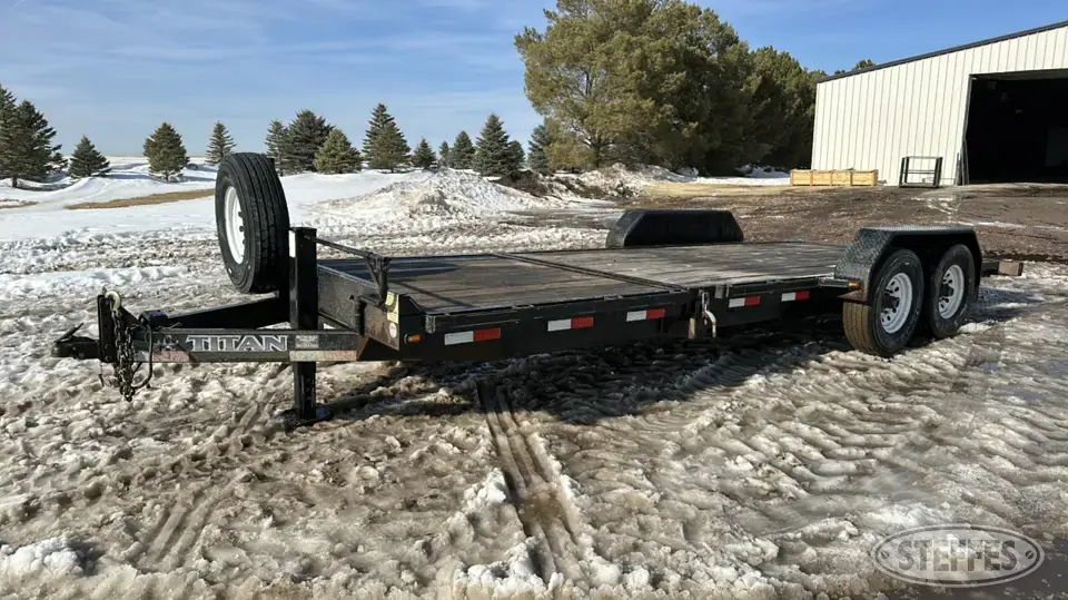 2013 Titan Flatbed Trailer