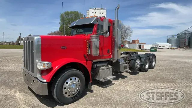 2014 Peterbilt 388