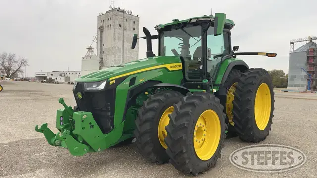 2023 John Deere 8R 340