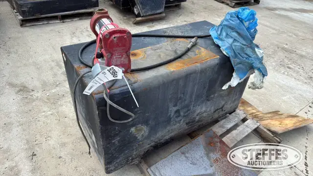 Fuel transfer tank