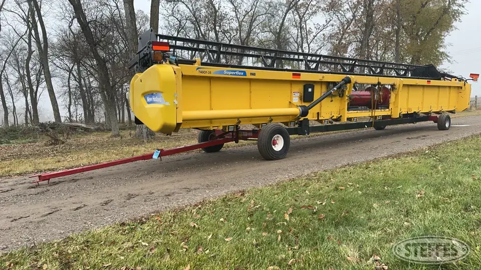 E-Z Trail 880 Header Trailer