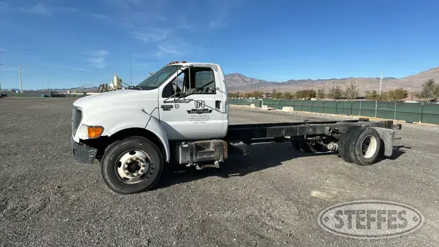2003 Ford F-650