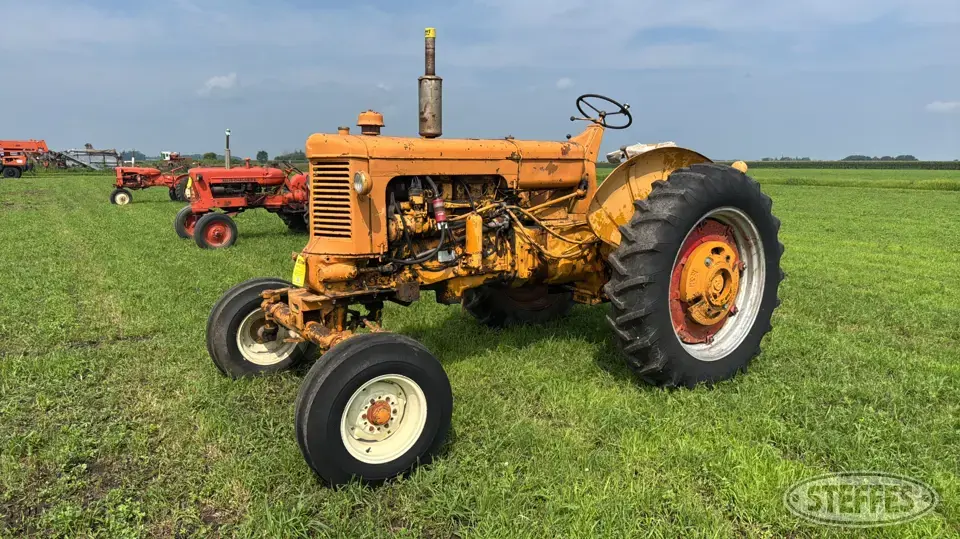 Minneapolis-Moline UB 2WD Tractor
